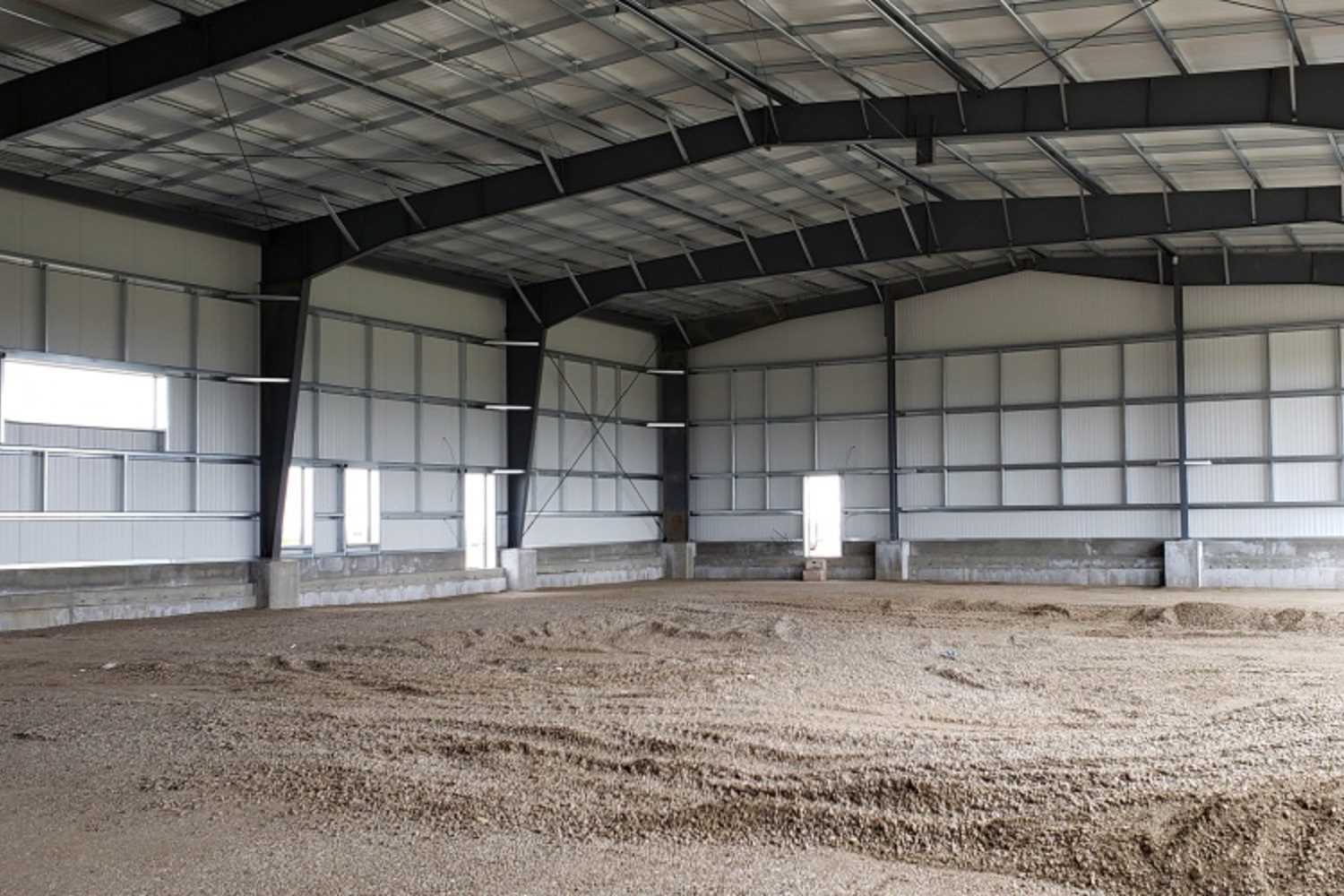 Pre-engineered building